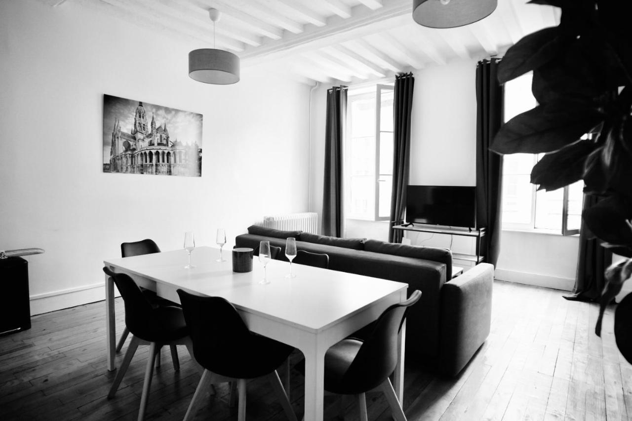 City Affaire : Bayeux Omaha Exterior foto